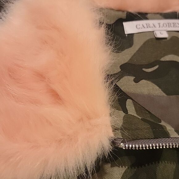 Cara Loren Camouflage Jacket with Pink Fur Collar Sz L - Picture 10 of 11